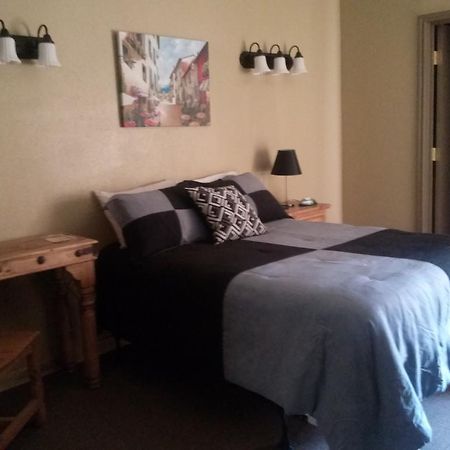 Knights Inn Pearsall Extérieur photo